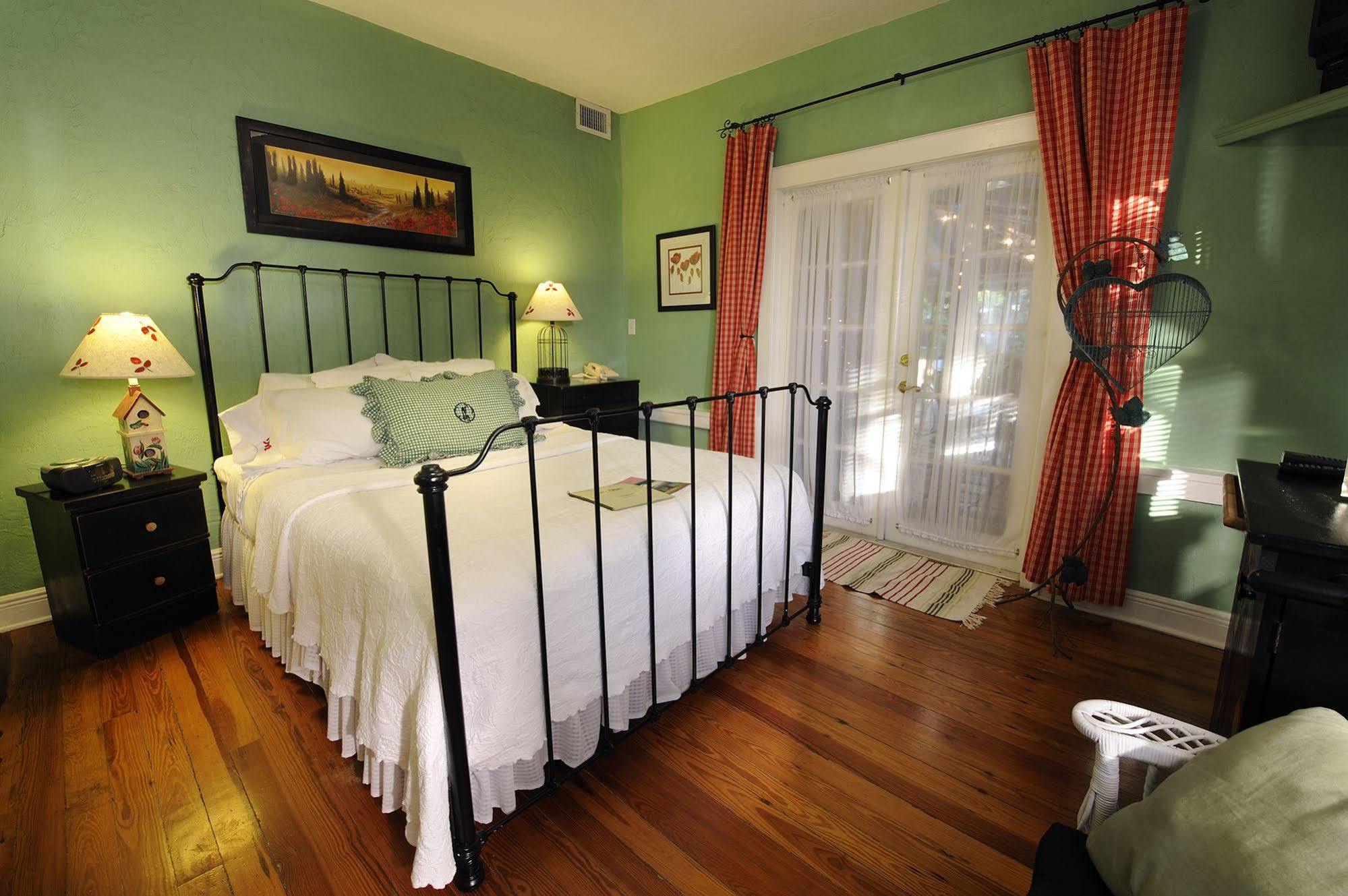 Mango Inn Bed And Breakfast เลกเวิร์ท ห้อง รูปภาพ